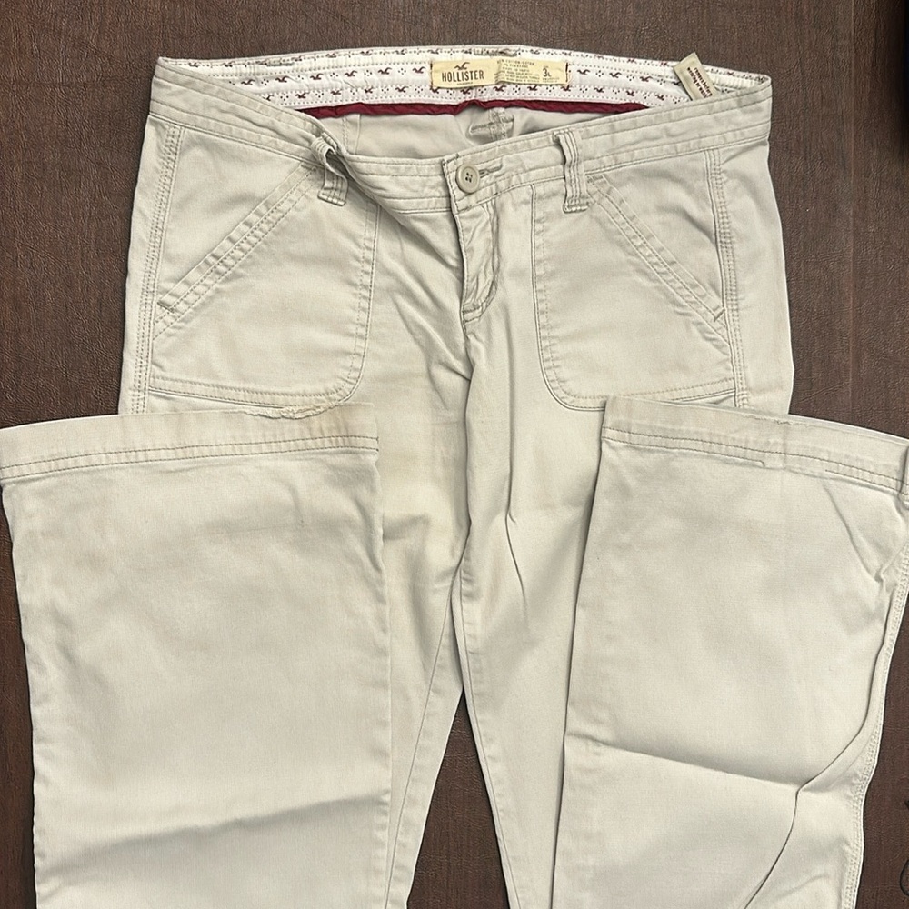 Hollister low rise khakis